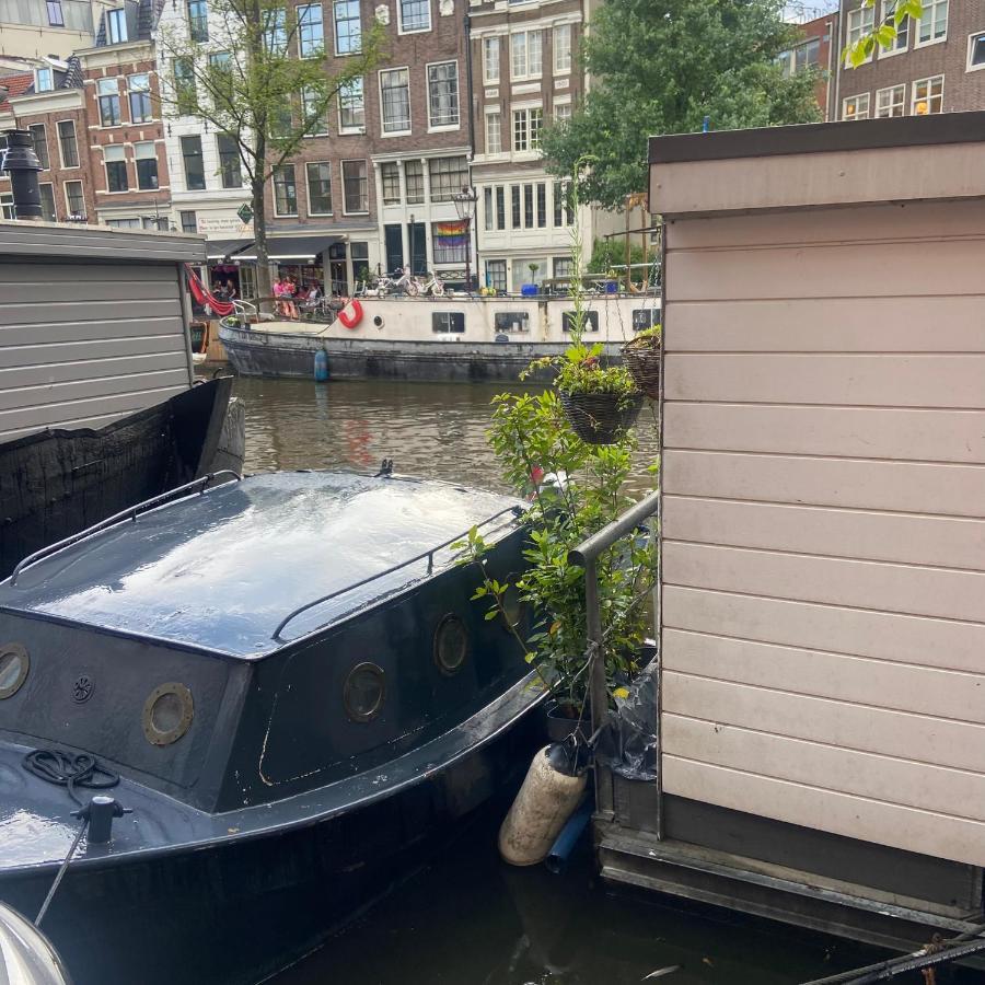 Houseboat Bonnie Bed and breakfast *