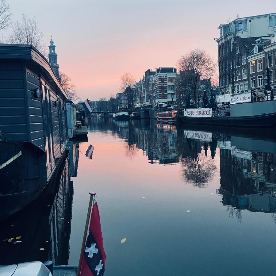 Houseboat Bonnie Ámsterdam
