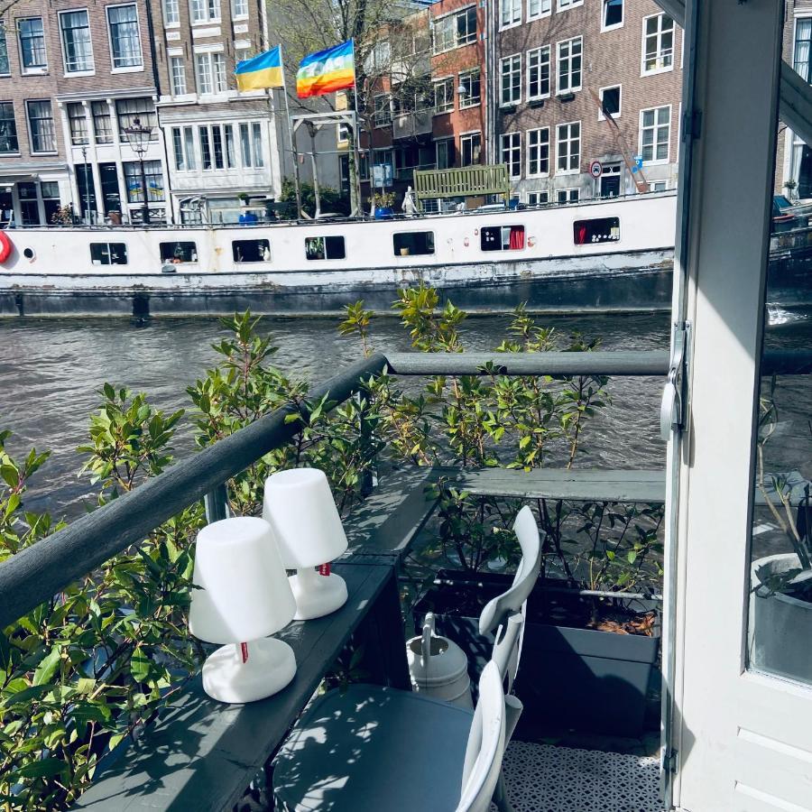 Bed and breakfast Houseboat Bonnie Ámsterdam